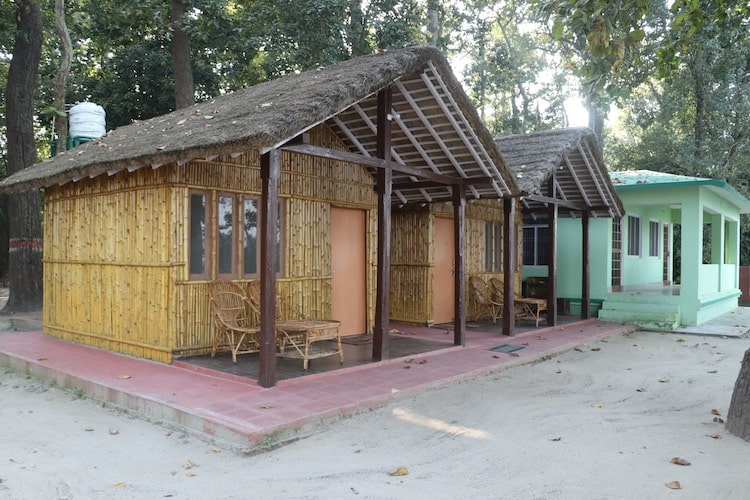 Chuka Beach Forest Lodge